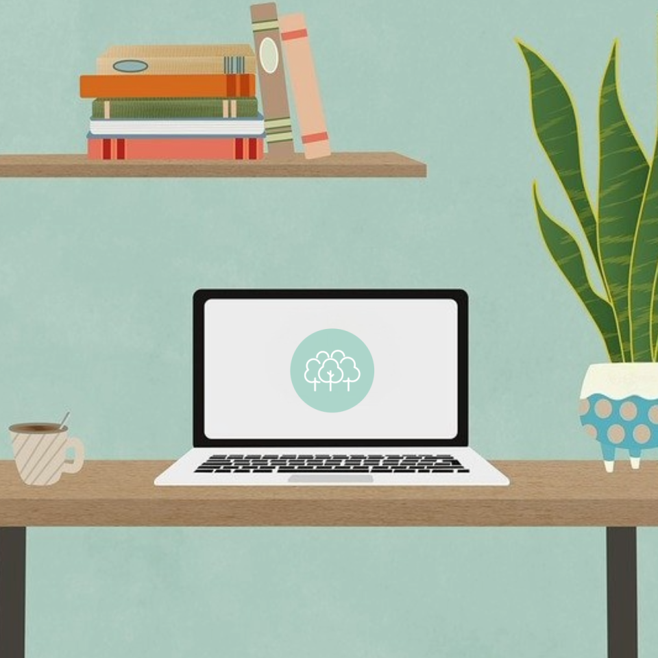 En bild på produkter på ett bord.