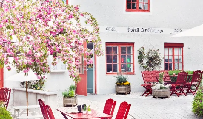 S:t Clemens Hotel – Gotland’s first Nordic Swan-certified hotel provides climate financing